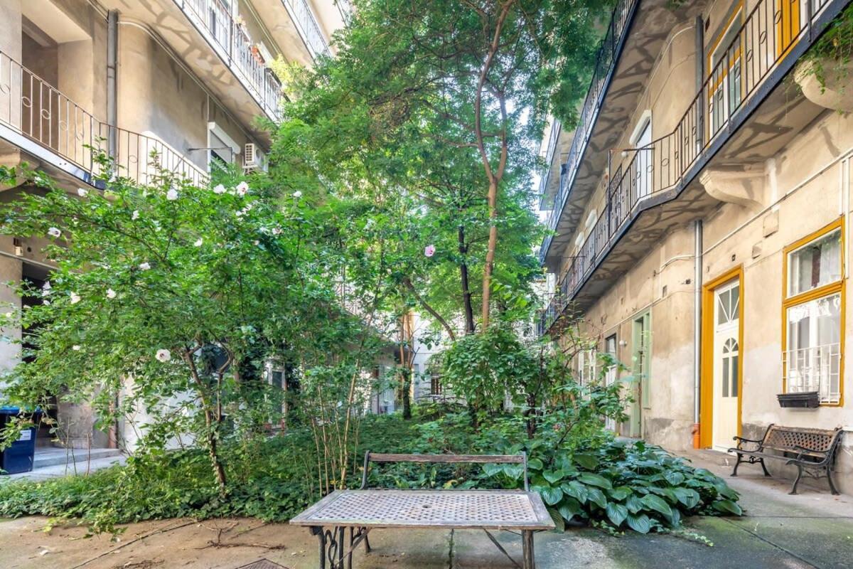 Very Central - Unique Design - New Studio Budapest Esterno foto
